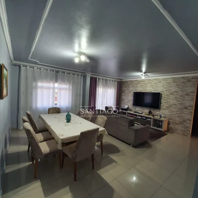 <strong>CASA COM 05 QUARTOS HORTA E ÁRVORES FRUTIFERAS</strong>