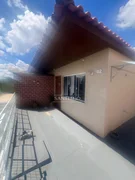 <strong>Casa com 03 quartos no condomínio Conquista</strong>