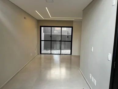 <strong>SOBRADO NO JARDIM CARVALHO</strong>