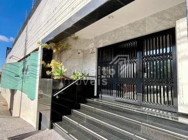 Edifício Michelangelo - Jardim Carvalho - Apartamento Semimobiliado