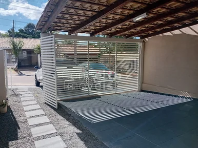 Residência Térrea Semimobiliada - Oficinas