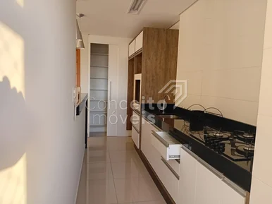 Edifício Campidóglio - Centro - Apartamento Semimobiliado