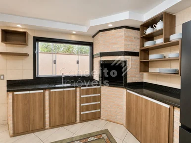 Residência Alto Padrão Com Piscina - Jardim Carvalho