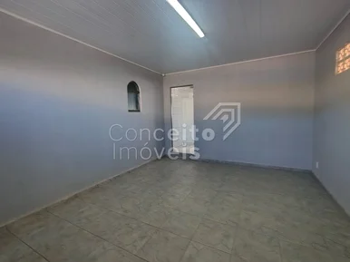 Residência Térrea Semimobiliada - Contorno