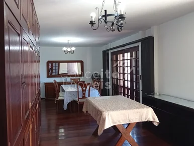 Residência Com Amplo Terreno - Estrela