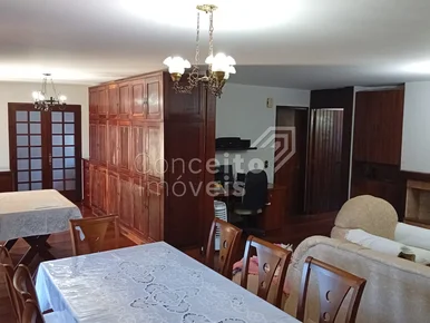 Residência Com Amplo Terreno - Estrela