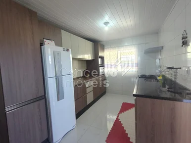 Residência Semimobiliada - Vila Bonsucesso - Chapada