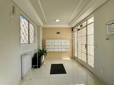 Edifício Onix - Centro - Apartamento Semimobiliado