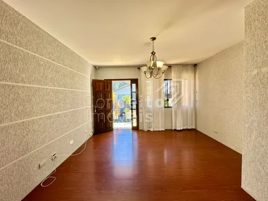 Residência Semimobiliada - Centro