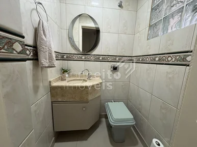 Edifício Costa Brava - Apartamento Semimobiliado