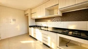 <strong>Sobrado Triplex Semimobiliado - Uvaranas</strong>
