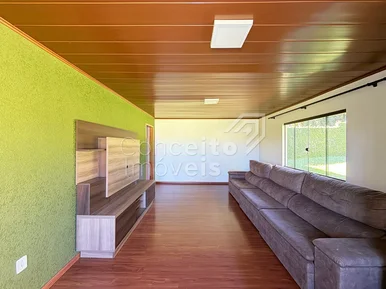 Residência Com Amplo Terreno E Piscina - Oficinas