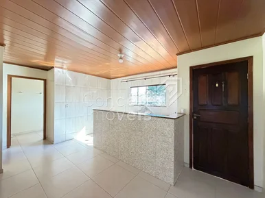 Residência Com Amplo Terreno E Piscina - Oficinas