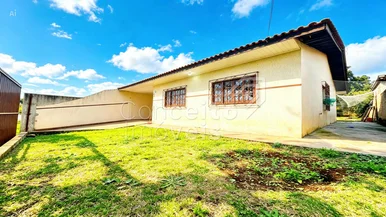 Residência Térrea Com Amplo Terreno - Uvaranas