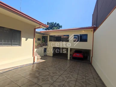 Residência Semimobiliada Com Edícula - Jardim Carvalho