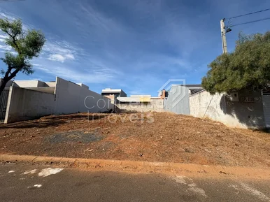 Terreno com 240,05m² - Uvaranas - Foto 2
