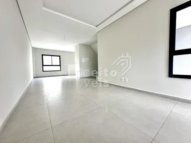 Sobrado Triplex De Alto Padrão - órfãs