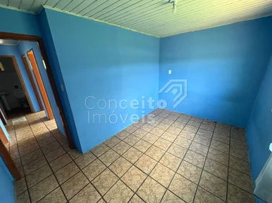 Residência Com Amplo Terreno - Colônia Dona Luiza