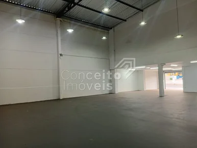Barracão Com 200 M² - Oficinas