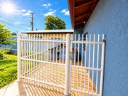 Sobrado Semimobiliado Estilo Chalé com Piscina - Jardim Carvalho - Foto 6