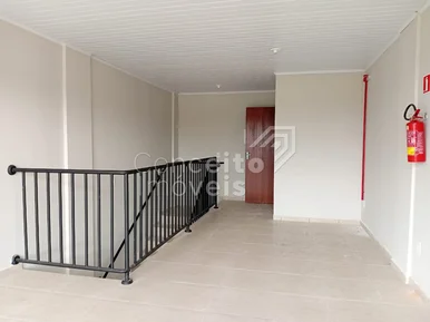 Loja E/ou Ponto Comercial Com 79,64 M²  - Uvaranas