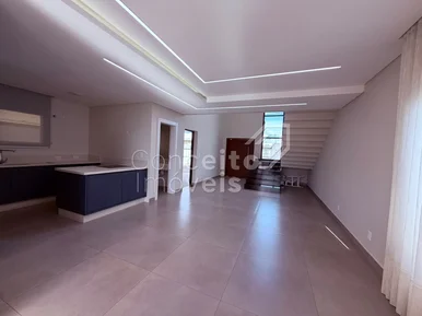 Condomínio Ecoville - Sobrado Semimobiliado