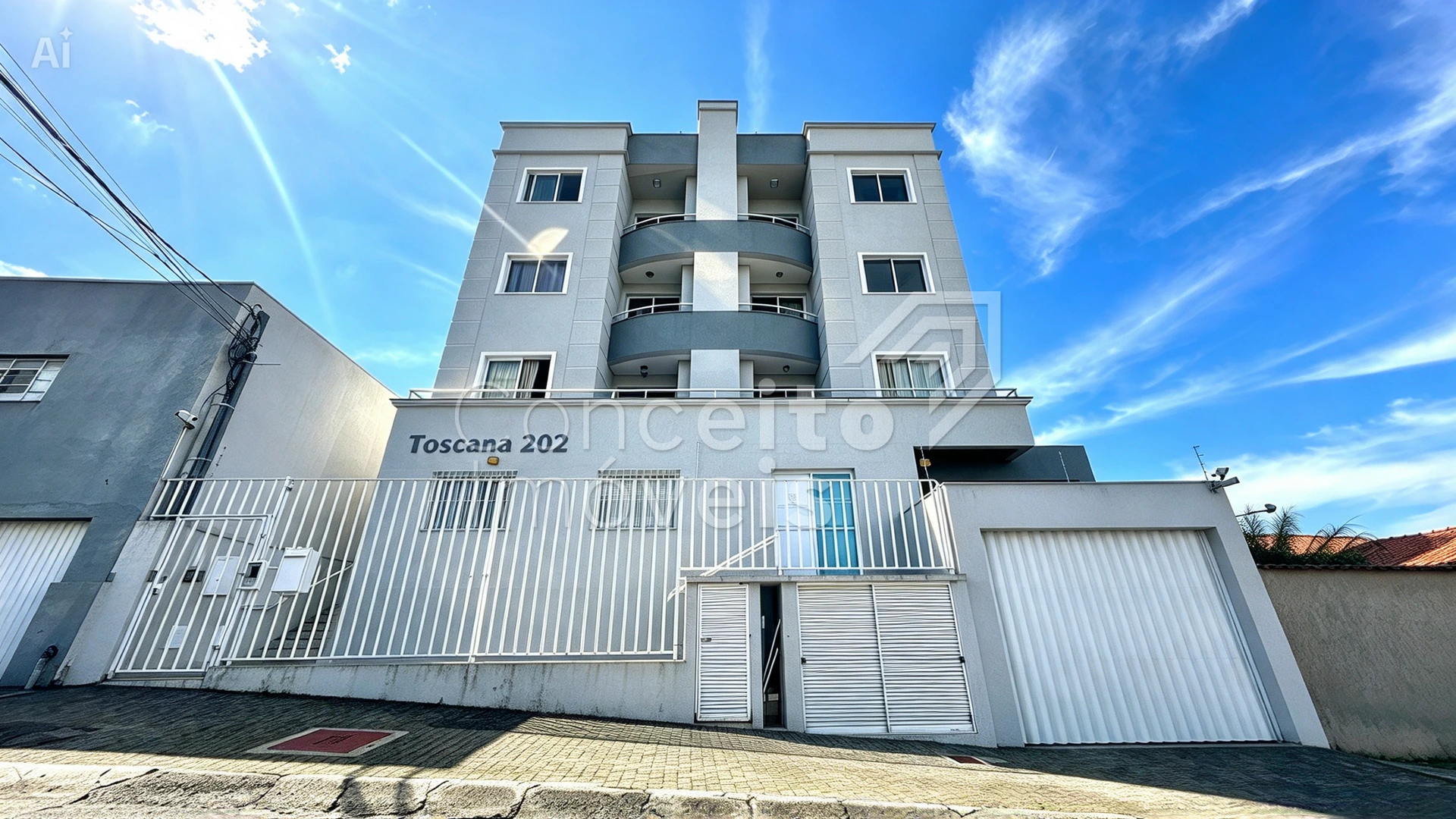 Edifício Toscana - Centro - Apartamento Semimobiliado