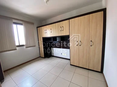 Edifício Cathedral - Centro - Apartamento Semi Mobiliado