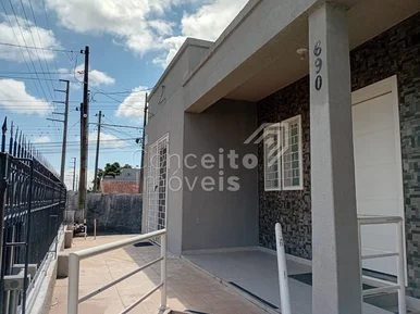 <strong>Residência  - Uvaranas</strong>