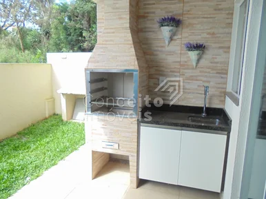 Sobrado Tríplex Semimobiliado - Estrela