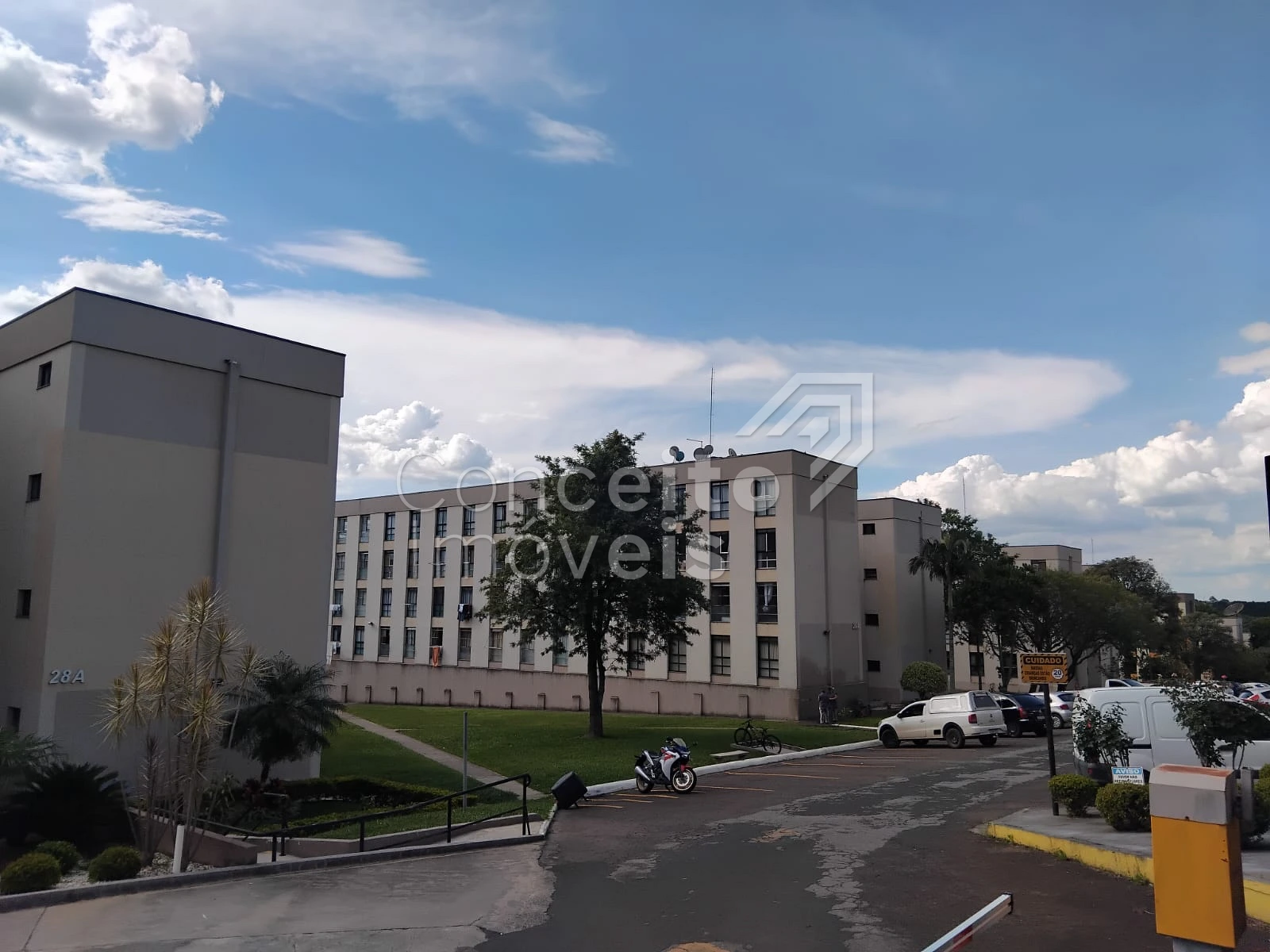 Condomínio Monteiro Lobato - Jardim Carvalho - Apartamento