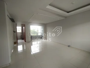 Sobrado Triplex Com Amplo Terreno - órfãs