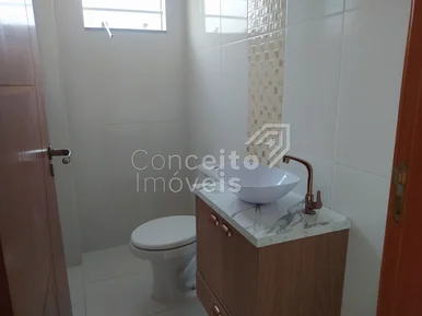 Sobrado Triplex Com Amplo Terreno - órfãs
