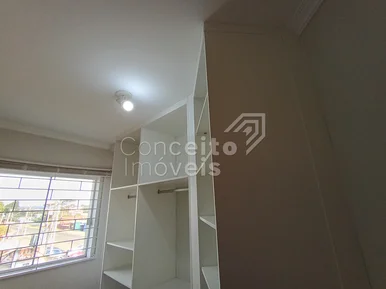 Condomínio Ilha De Galé - Uvaranas - Apartamento