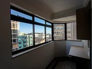 <strong>Edifício Madrid - Centro - Apartamento Semi Mobiliado</strong>