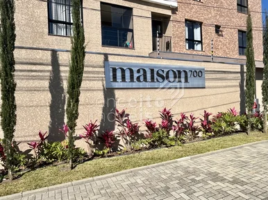 Ediifício Maison 700 - Jardim Carvalho - Apartamento