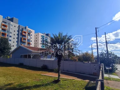 Terreno Com Edícula - Contorno