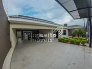 <strong>Casa com Piscina - Jardim Carvalho</strong>