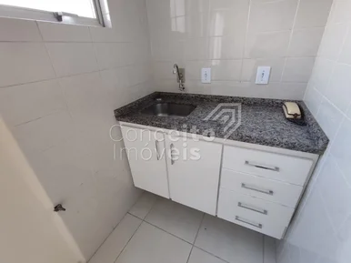 Edifício Marinaua  - Centro - Apartamento Semi Mobiliado