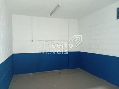 Barracão Comercial Com 474 M² -  Uvaranas