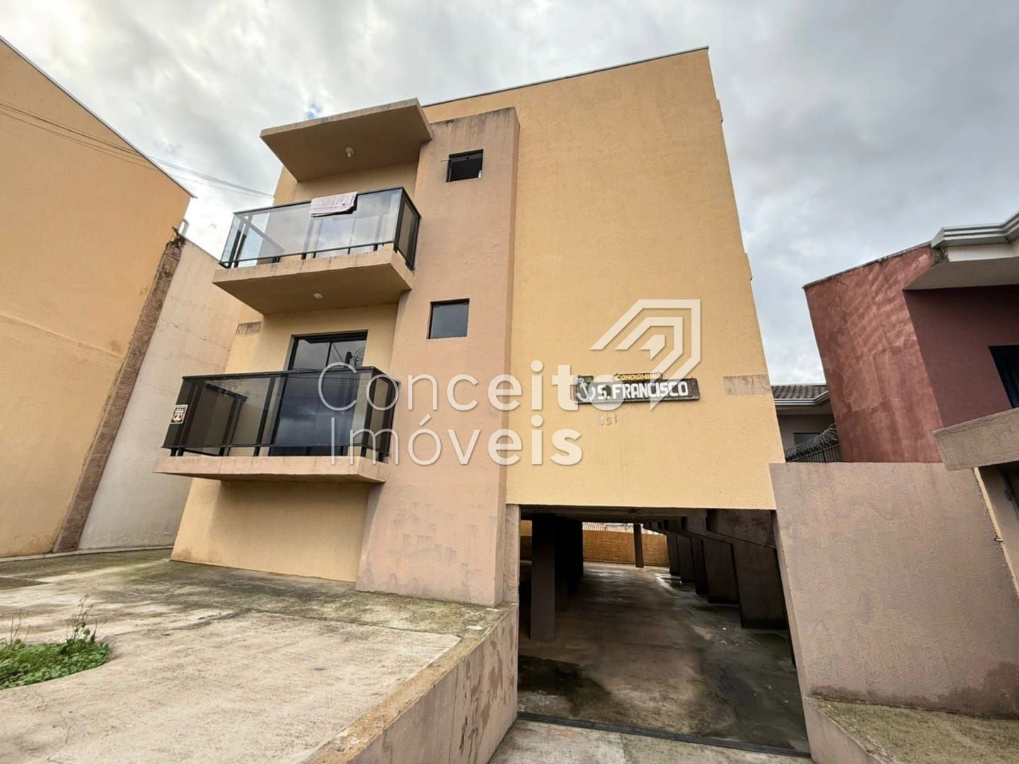 Edifício São Francisco - Neves - Apartamento