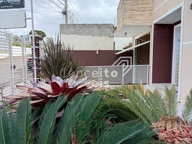Apartamento  - Uvaranas - Semimobiliado