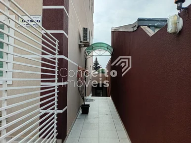 Apartamento  - Uvaranas - Semimobiliado