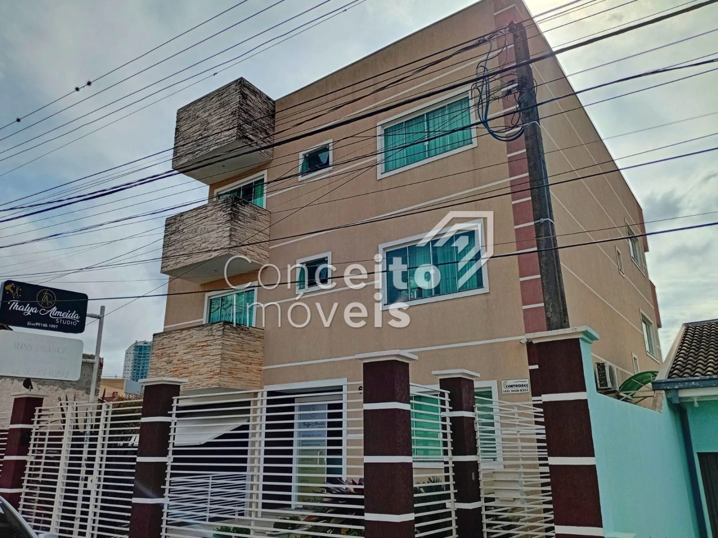 Sala / Ponto Comercial - Uvaranas