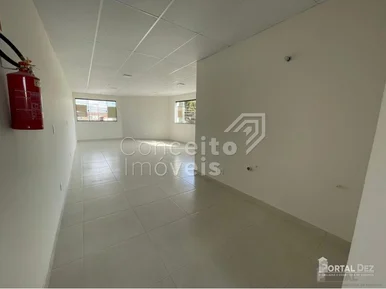 Sala / Ponto Comercial - Nova Rússia