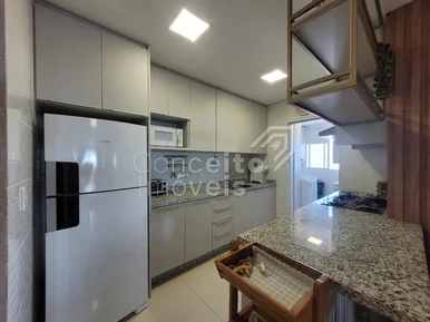 Edifício Rembrandt - Centro - Apartamento Semimobiliado