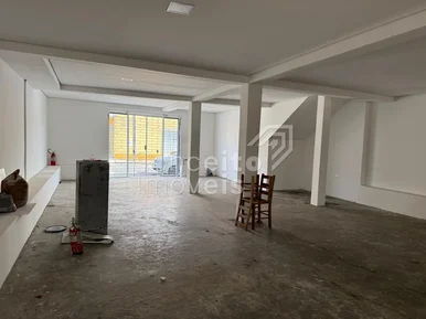 Sala Comercial - Nova Rússia