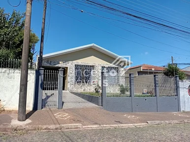Residência Com Amplo Terreno - Nova Rússia