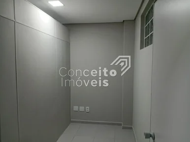 Sala Comercial 96 M² - Centro