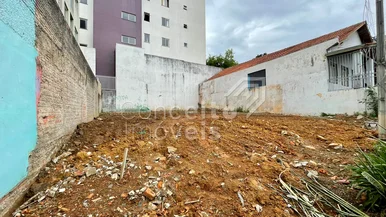 <strong>Terreno com 221 m² - Centro</strong>